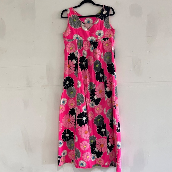 Hot pink floral Hawaiian print, maxi dress - Picture 6 of 10